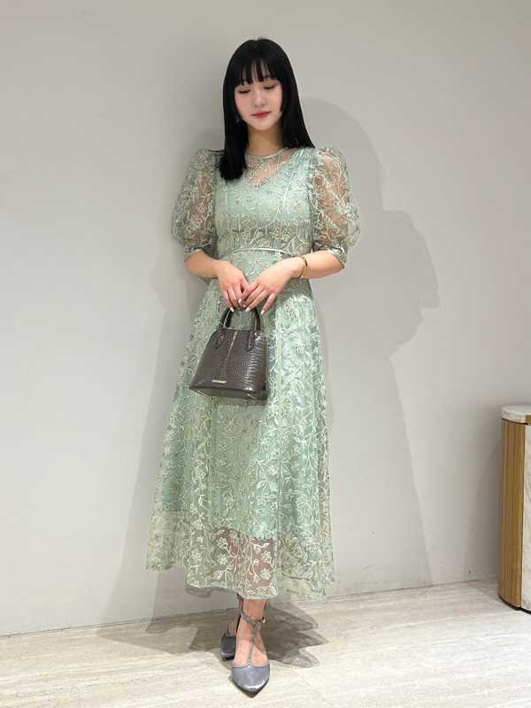 透かし柄レース重ね マキシ丈オケージョンドレス