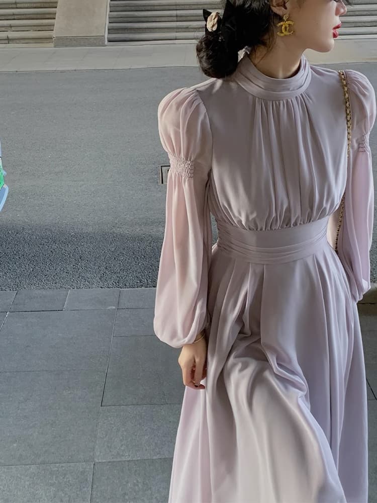 優美な立ち襟パフスリーブロングオケージョンドレス