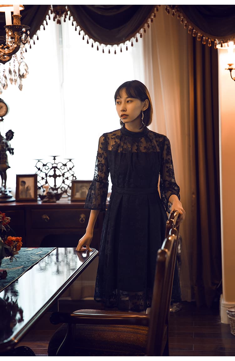 透かし花柄レース ハイネックオケージョンドレス