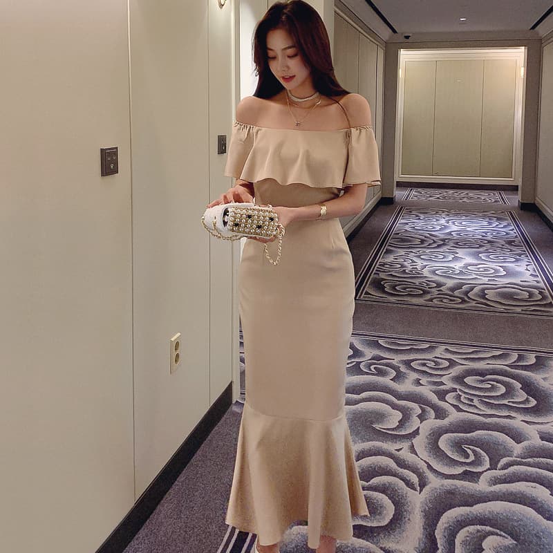 優美なマーメイドシルエット オフショルオケージョンドレス