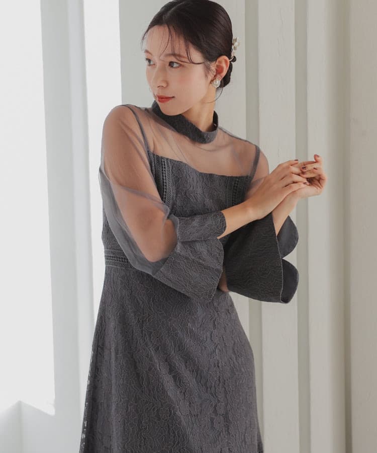 優美な透け感レース ハイネックオケージョンドレス