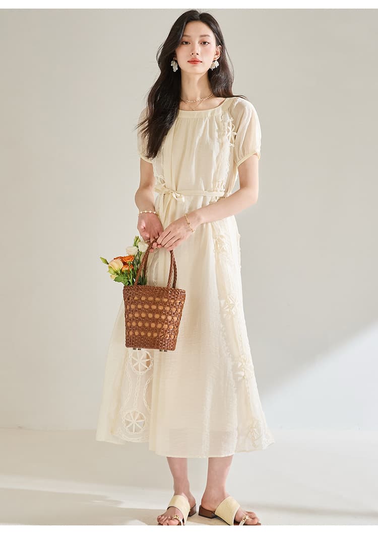 花刺繍レース ふんわり袖オケージョンドレス