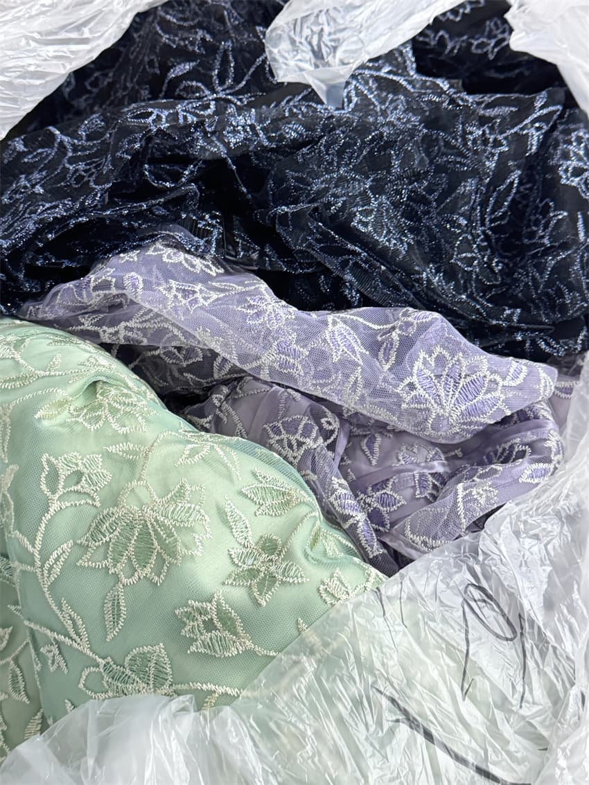 透かし柄レース重ね マキシ丈オケージョンドレス