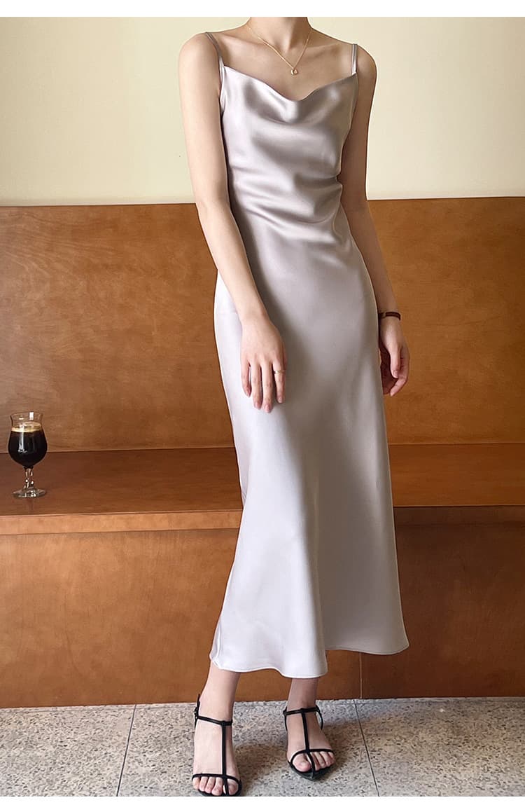 しなやかシルエットキャミワンピース